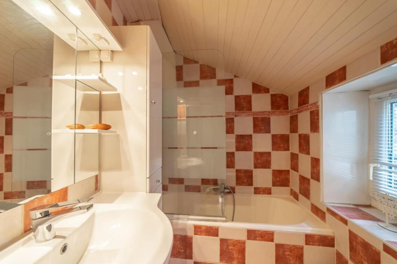 Apartment Classified 3 Stars Located In The Heart Of The Old Town Annecy Exterior foto